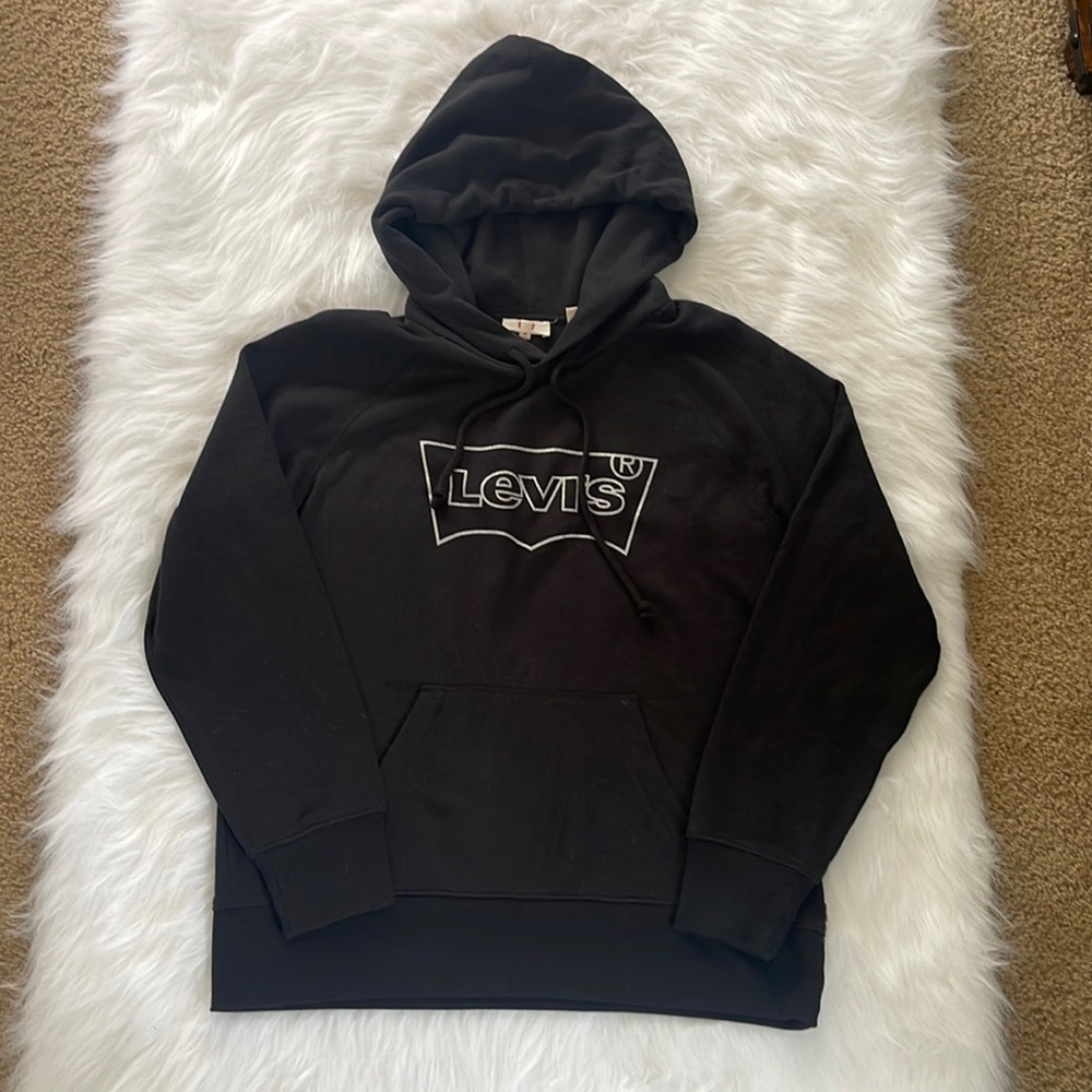 NWOT Women’s Levi’s Black Hoodie size small